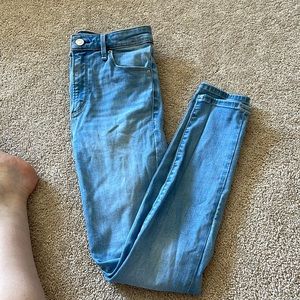 Light wear, skinny jeans